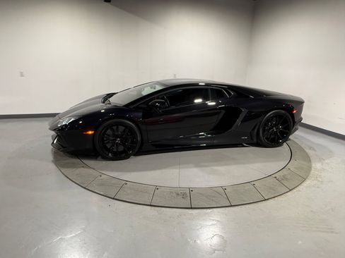 Used 2014 Lamborghini Aventador LP 700-4 image 17