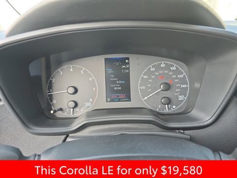 Used 2025 Toyota Corolla LE image 24