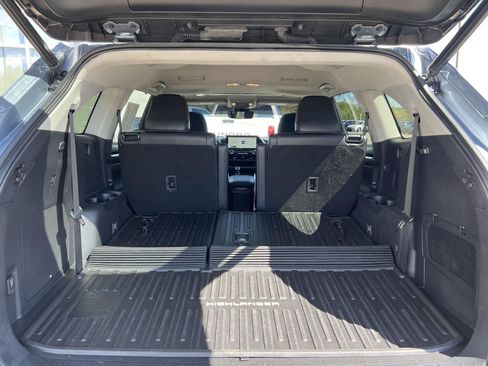 Used 2023 Toyota Highlander Limited AWD/4WD image 14