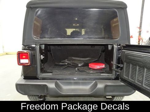 Used 2021 Jeep Wrangler Unlimited Sport image 11