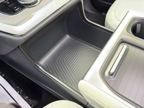 New 2026 Ford Expedition Max Platinum image 49