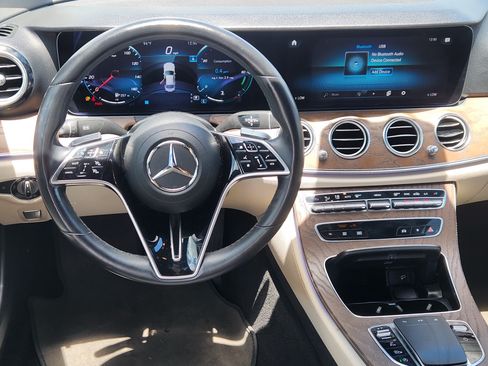 Used 2022 Mercedes-Benz E 350 Sedan image 27