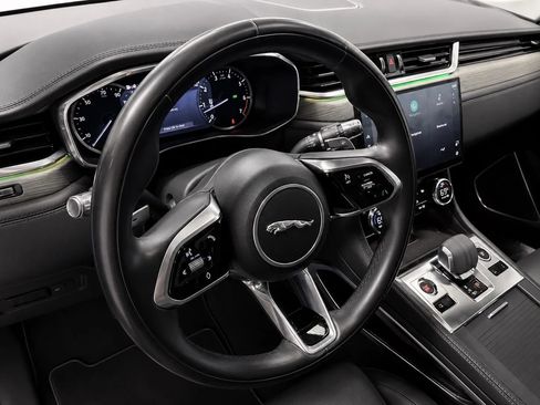 Used 2022 Jaguar F-PACE S AWD/4WD image 9