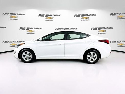 Used 2015 Hyundai Elantra SE image 4