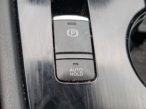 Used 2023 Nissan Rogue SV image 21