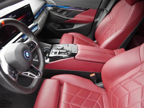 Certified 2024 BMW i5 M60 w/ Premium Package AWD/4WD image 11