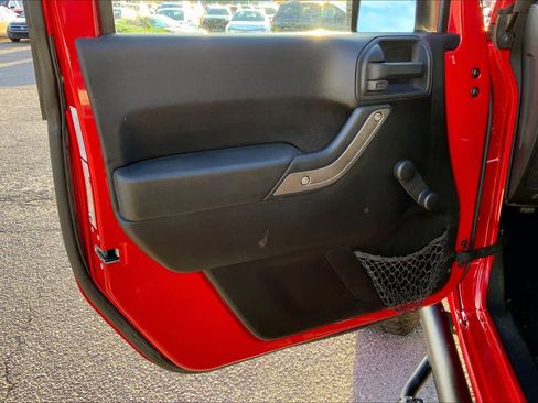 Used 2013 Jeep Wrangler Sport image 18