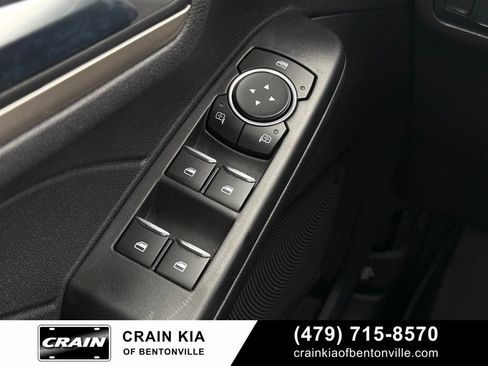 Used 2022 Ford Escape SEL AWD/4WD image 11