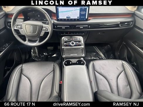 Used 2023 Lincoln Nautilus Reserve AWD/4WD image 23