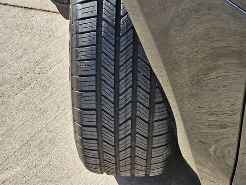 Used 2019 Porsche Macan image 11