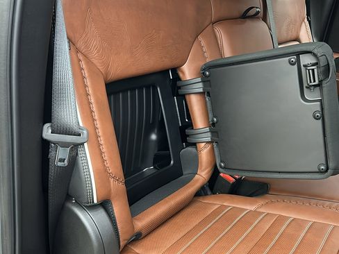 Used 2025 GMC Sierra 1500 Denali Ultimate image 38