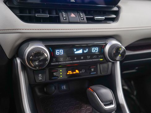 Used 2025 Toyota RAV4 Limited w/ Weather Package AWD/4WD image 23