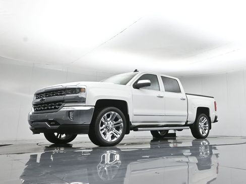 Used 2016 Chevrolet Silverado 1500 LTZ w/ LTZ Plus Package image 45