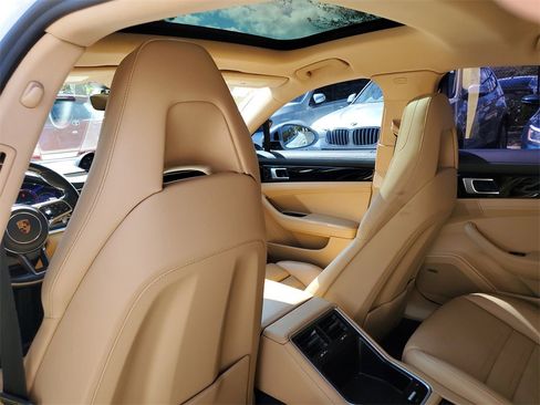 Used 2018 Porsche Panamera 4 w/ Premium Package Plus image 14
