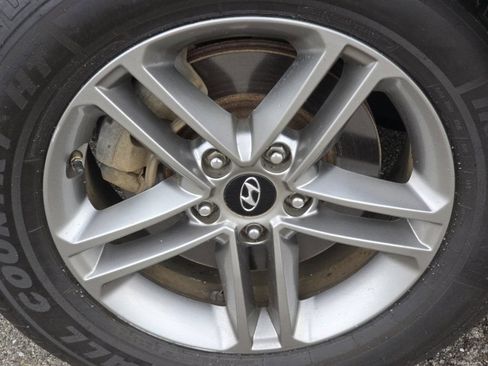Used 2018 Hyundai Santa Fe Sport FWD image 6