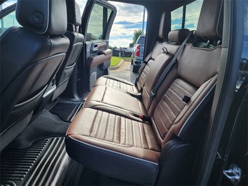 Used 2024 GMC Sierra 2500 Denali Ultimate image 28