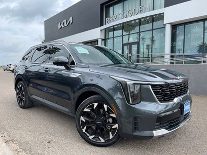 Used 2025 Kia Sorento SX