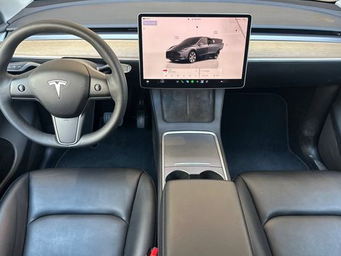 Used 2023 Tesla Model Y Long Range AWD/4WD image 15