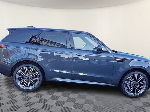 New 2026 Land Rover Range Rover Sport SE image 9