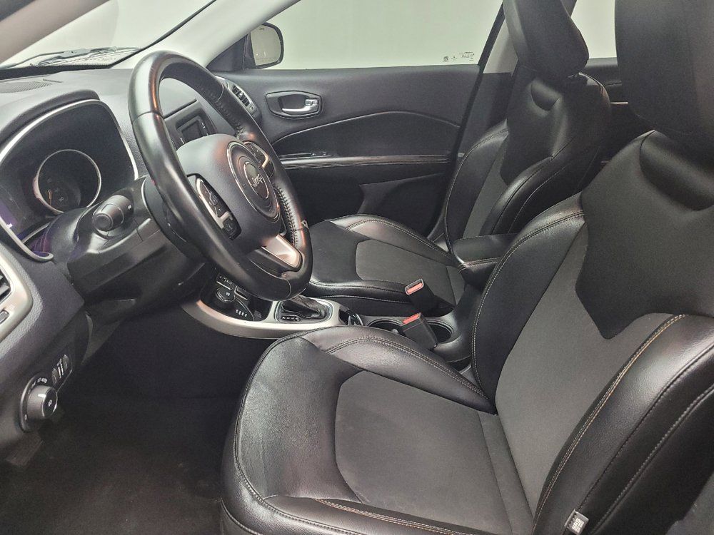Used 2018 Jeep Compass Latitude AWD/4WD image 17
