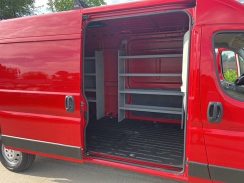 Used 2022 RAM ProMaster 2500 w/ Interior LED Lighting Group FWD image 16