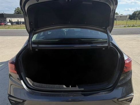 Used 2021 Kia Forte LXS FWD image 15