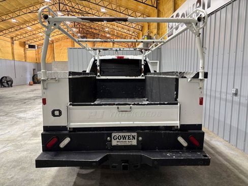 Used 2019 Ford F250 XL w/ Power Equipment Group image 8