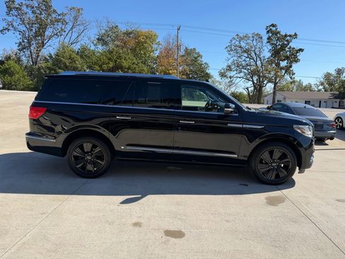 Used 2019 Lincoln Navigator L Reserve image 2