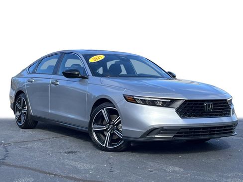 Certified 2025 Honda Accord Sport image 2