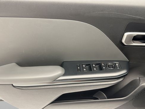 Used 2025 Kia K4 FWD image 12