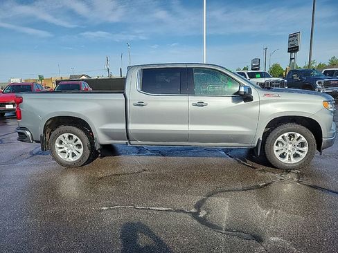 Used 2025 Chevrolet Silverado 1500 LTZ AWD/4WD image 4