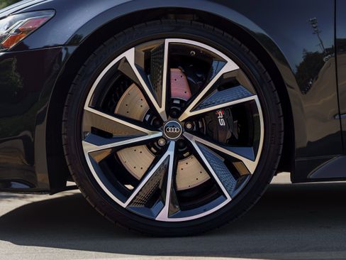 Used 2022 Audi RS 7 Sportback w/ Black Optic Package image 32