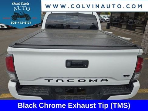 Used 2022 Toyota Tacoma TRD Sport w/ Black Out Package (TMS) AWD/4WD image 7