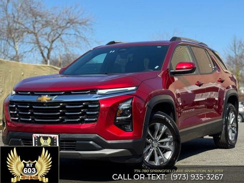 Used 2025 Chevrolet Equinox LT w/ Convenience Package II image 1