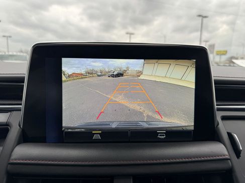 Used 2023 Chevrolet Suburban RST image 15