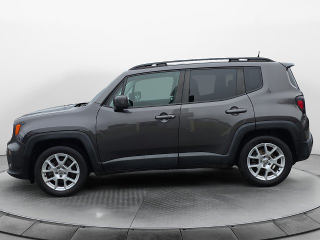 Used 2019 Jeep Renegade Latitude w/ Popular Equipment Group FWD image 2