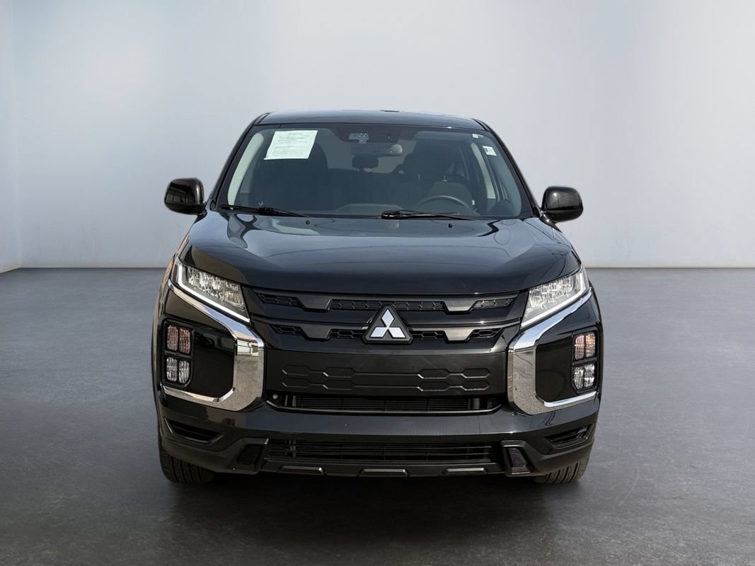 Used 2024 Mitsubishi Outlander Sport LE AWD/4WD image 2