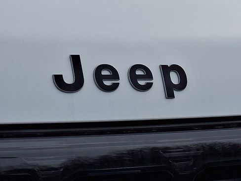 New 2026 Jeep Grand Wagoneer Limited image 17