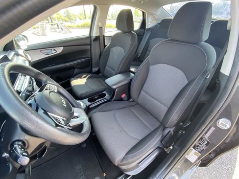 Used 2022 Kia Forte Sedan FWD image 11