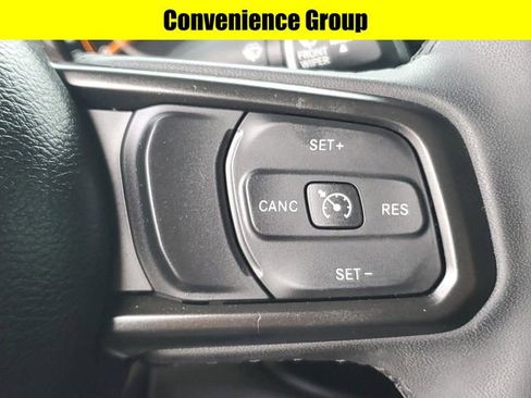 Certified 2023 Jeep Gladiator Willys image 12