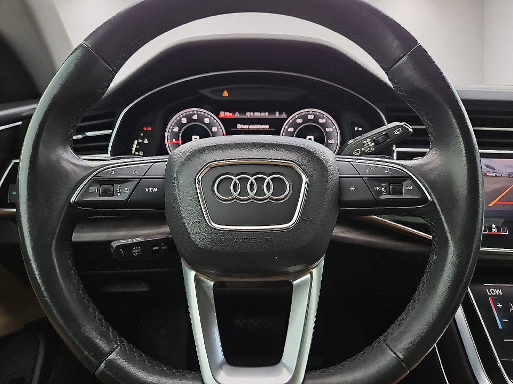 Used 2023 Audi Q8 Premium AWD/4WD image 30
