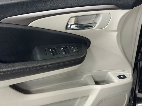 Used 2020 Honda Pilot EX image 13