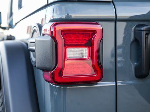 New 2025 Jeep Wrangler Unlimited Rubicon w/ Technology Group image 7