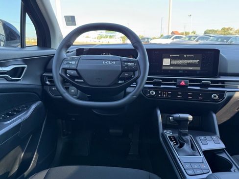 New 2026 Kia Sportage LX w/ LX Convenience Package image 10