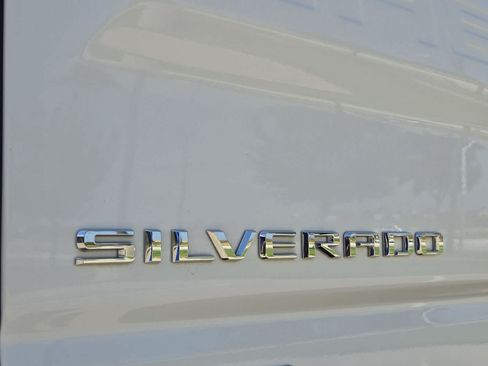 Used 2025 Chevrolet Silverado 1500 Custom Trail Boss AWD/4WD image 11