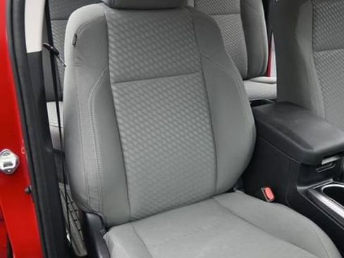 Used 2021 Toyota Tacoma SR5 RWD image 17