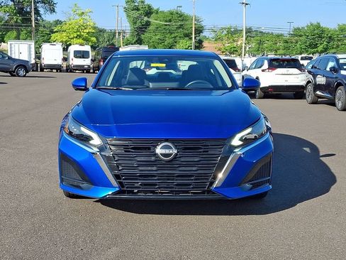 Certified 2025 Nissan Altima 2.5 SL FWD image 2