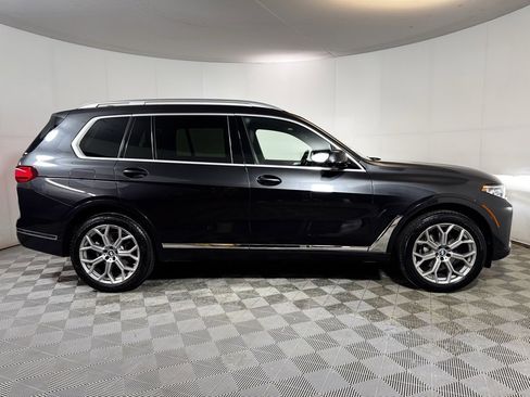 Used 2022 BMW X7 xDrive40i w/ Executive Package image 8