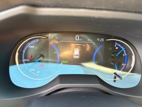 Used 2023 Toyota RAV4 XLE Premium AWD/4WD image 14