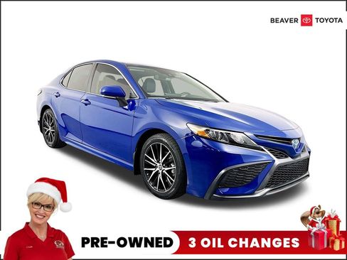 Used 2023 Toyota Camry SE image 1